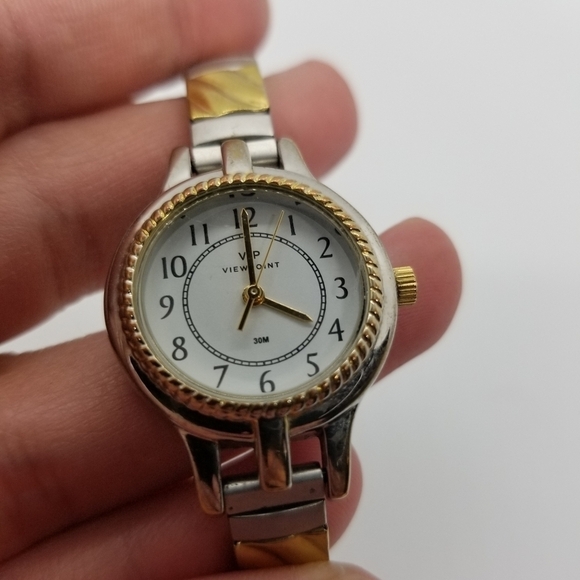 Viewpoint silver and gold tone stretch analog watch - Picture 4 of 4